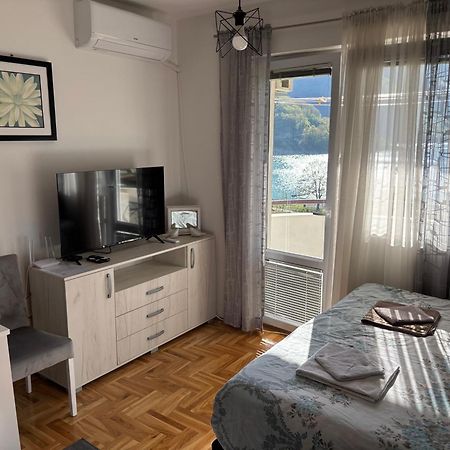 Zora Apartment Pluzine Luaran gambar
