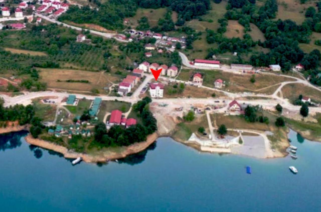 Zora Apartment Pluzine Luaran gambar