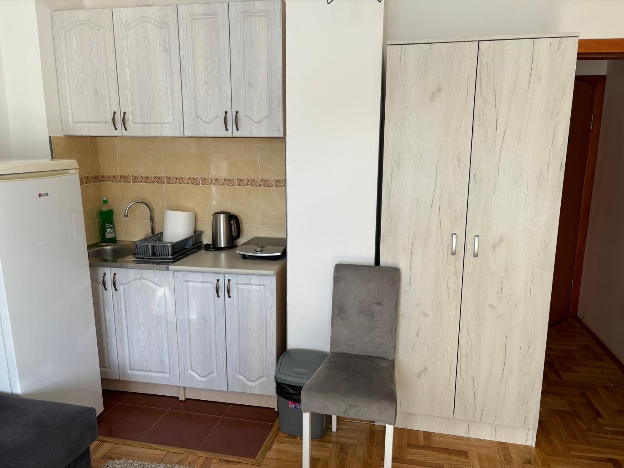 Zora Apartment Pluzine Luaran gambar