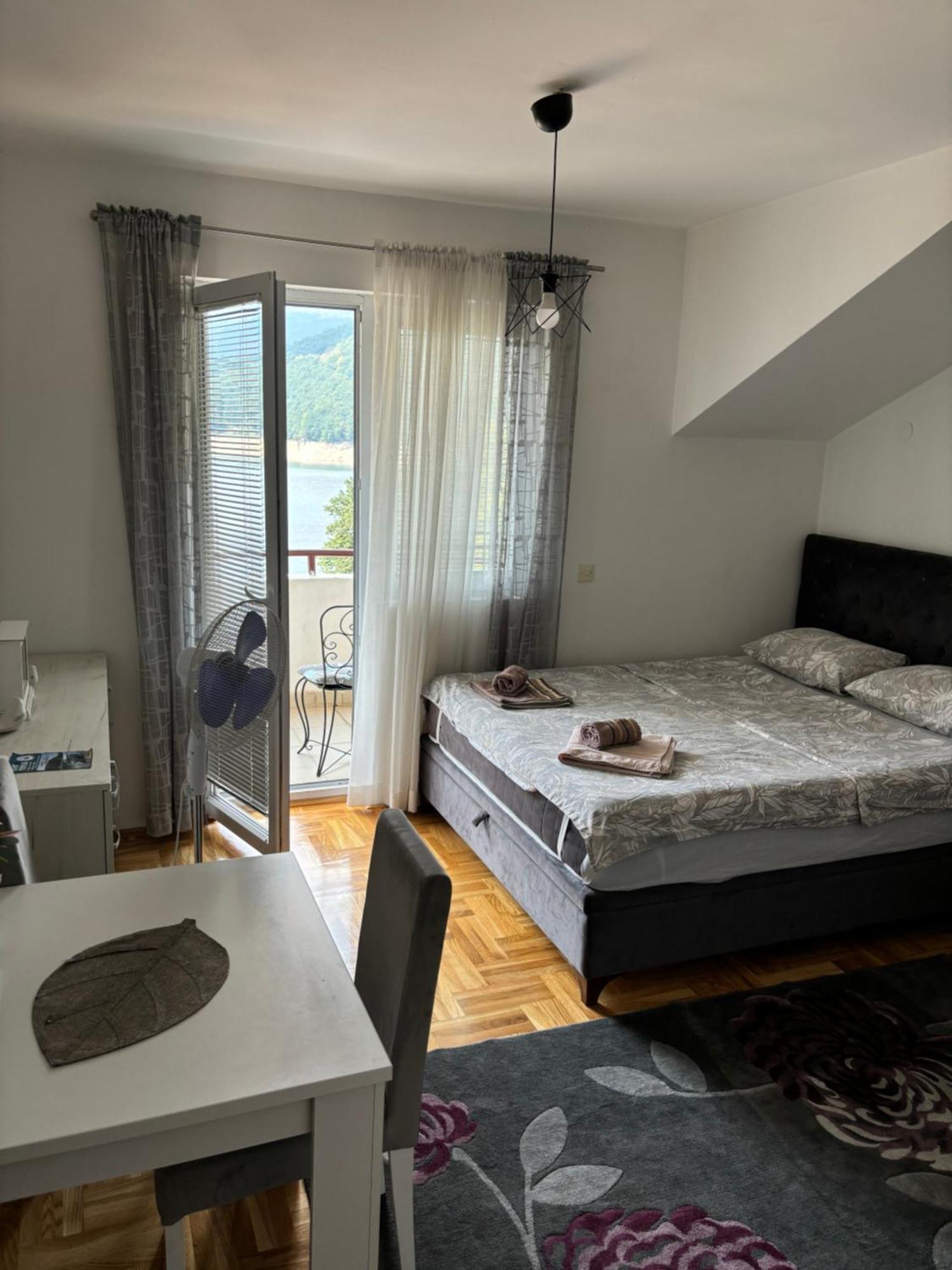 Zora Apartment Pluzine Luaran gambar