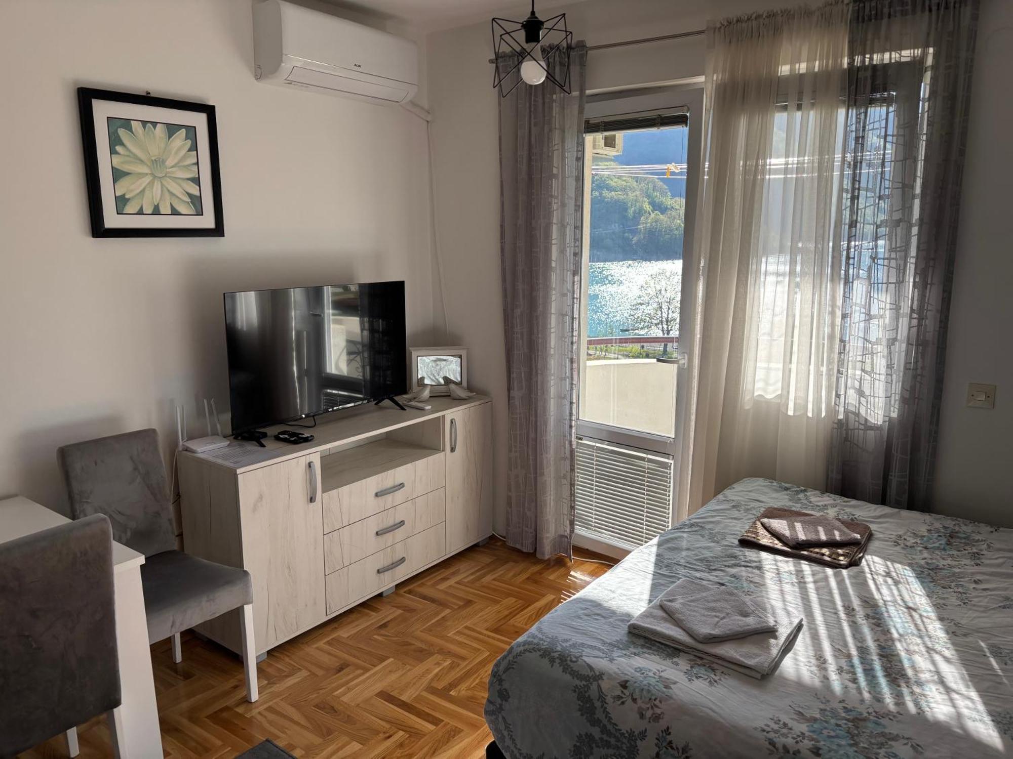 Zora Apartment Pluzine Luaran gambar